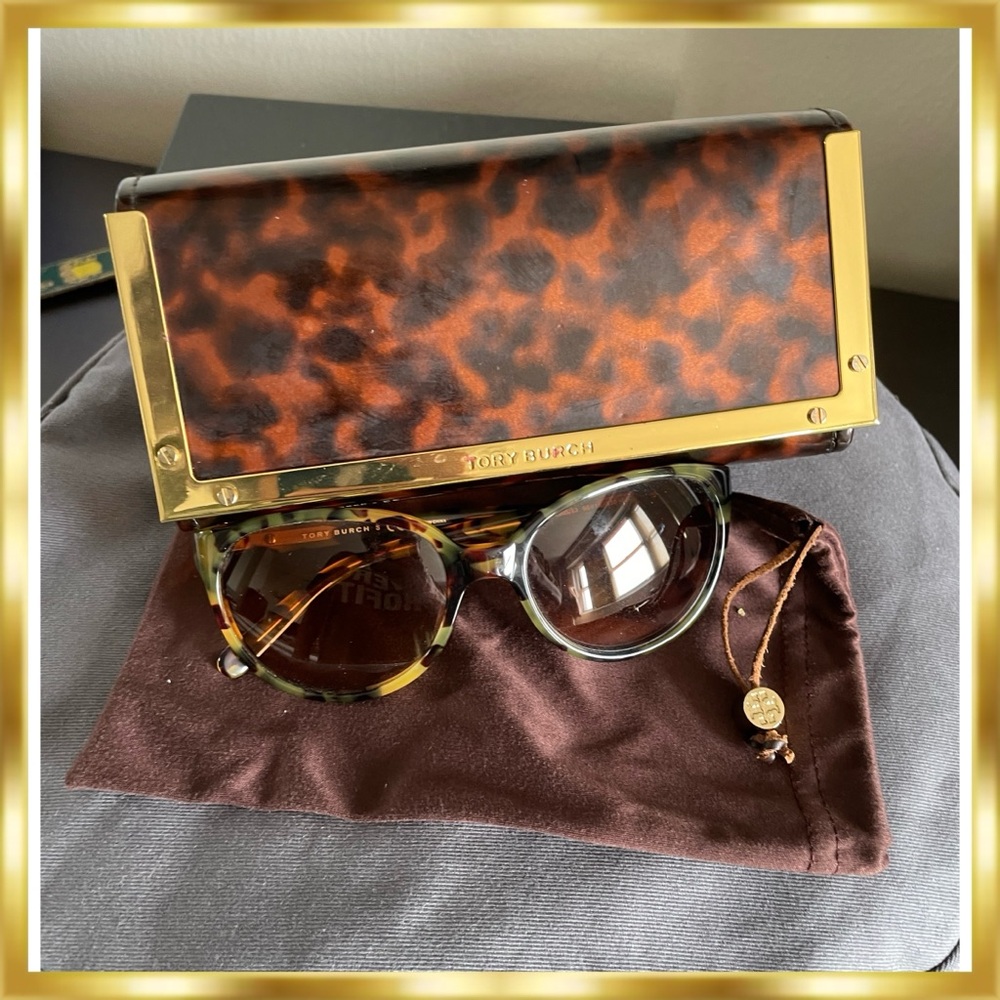 Tory Burch Leopard Pattern Sunglasses